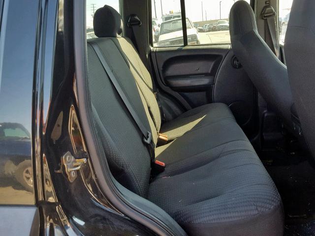 1J4GL48K24W217128 - 2004 JEEP LIBERTY SP BLACK photo 6