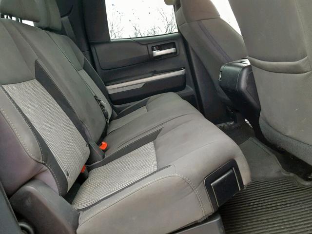 5TFUW5F15HX646599 - 2017 TOYOTA TUNDRA DOU BLACK photo 6