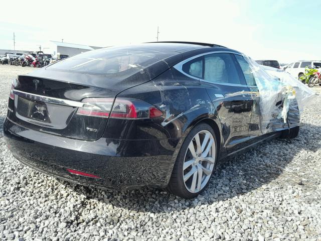 5YJSA1E26GF168372 - 2016 TESLA MODEL S BLACK photo 4