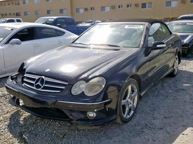 WDBTK72F27T081561 - 2007 MERCEDES-BENZ CLK 550 BLACK photo 2