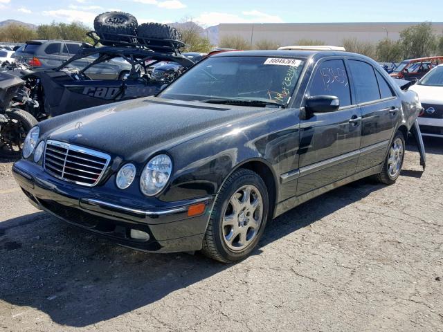 WDBJF65J51B322712 - 2001 MERCEDES-BENZ E 320 BLACK photo 2