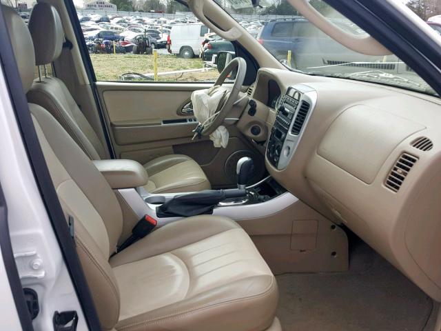 4M2YU56106KJ01437 - 2006 MERCURY MARINER WHITE photo 5