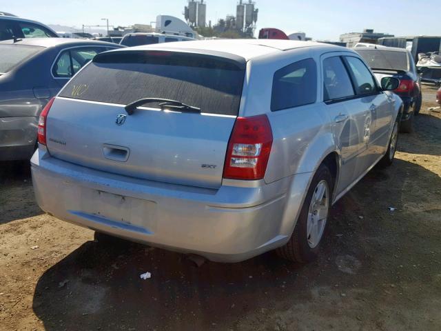 2D4FV47V86H442889 - 2006 DODGE MAGNUM SXT SILVER photo 4