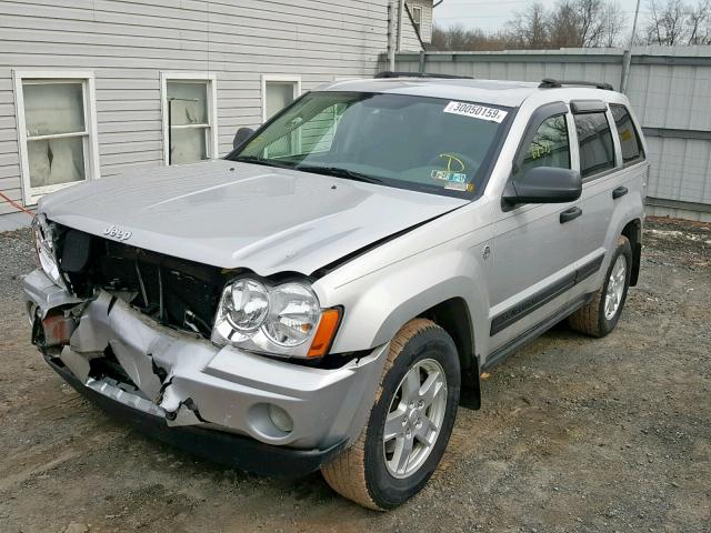 1J4HR48N56C133631 - 2006 JEEP GRAND CHER SILVER photo 2