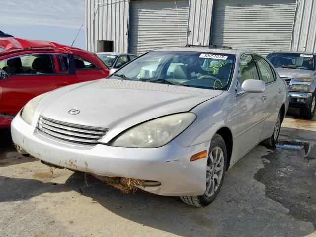 JTHBF30G620049369 - 2002 LEXUS ES 300 SILVER photo 2