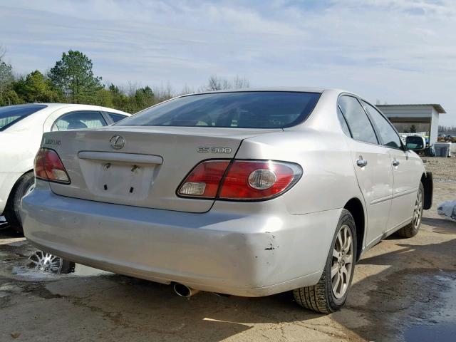 JTHBF30G620049369 - 2002 LEXUS ES 300 SILVER photo 4