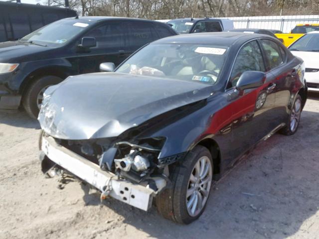 JTHCK262365001343 - 2006 LEXUS IS 250 GRAY photo 2