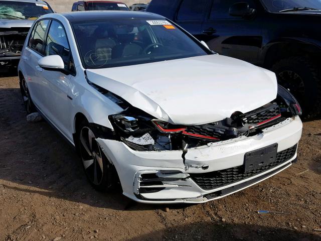 3VW447AU7JM267406 - 2018 VOLKSWAGEN GTI S/SE WHITE photo 1