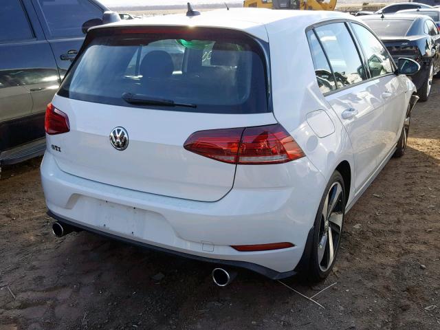 3VW447AU7JM267406 - 2018 VOLKSWAGEN GTI S/SE WHITE photo 4