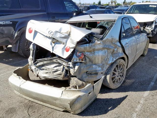 JTHBD192030064968 - 2003 LEXUS IS 300 SILVER photo 4