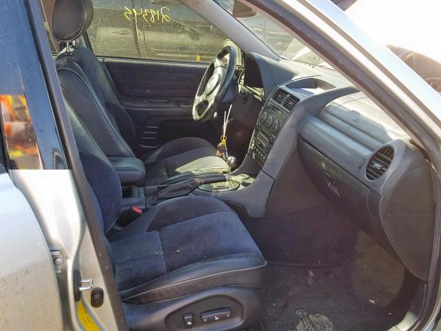 JTHBD192030064968 - 2003 LEXUS IS 300 SILVER photo 5