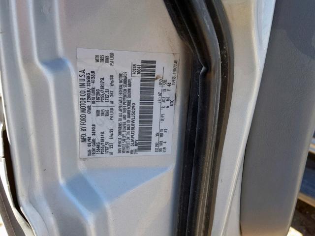 5LMPU28L8WLJ50290 - 1998 LINCOLN NAVIGATOR SILVER photo 10