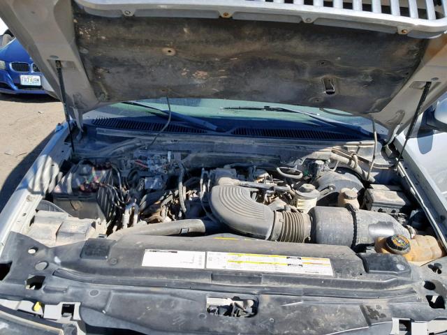 5LMPU28L8WLJ50290 - 1998 LINCOLN NAVIGATOR SILVER photo 7