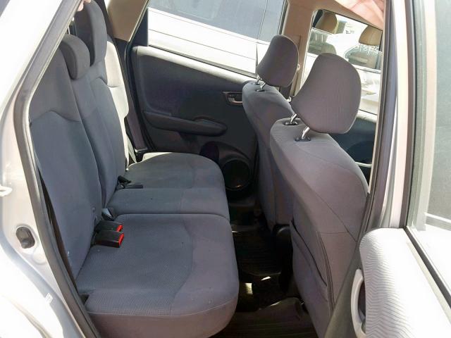 JHMGE8H33CS004483 - 2012 HONDA FIT SILVER photo 6