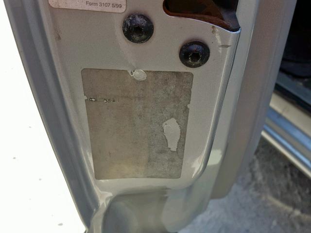 1GNDV33128D202388 - 2008 CHEVROLET UPLANDER L 银色 照片 10