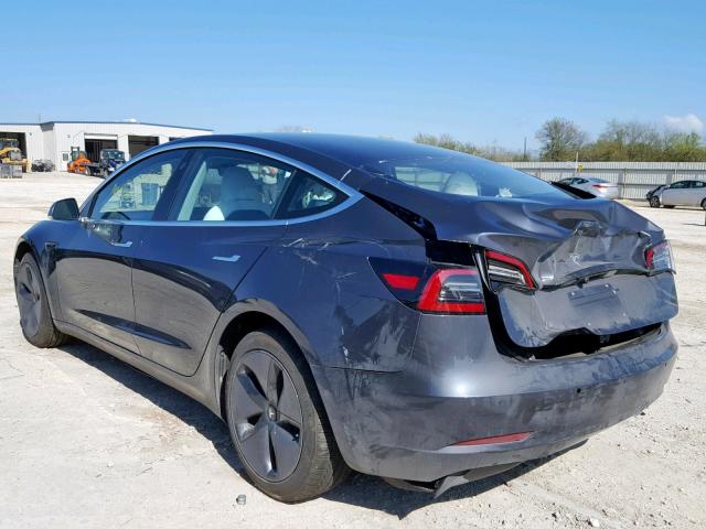 5YJ3E1EA7JF167495 - 2018 TESLA MODEL 3 GRAY photo 3