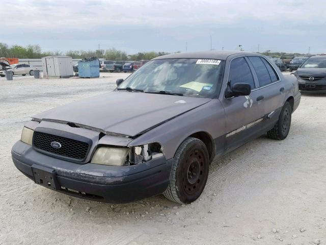 2FAFP71W35X129558 - 2005 FORD CROWN VICT GRAY photo 2