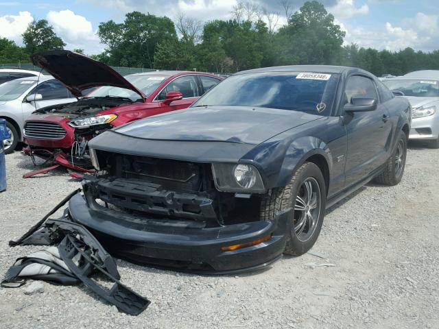 1ZVHT82HX65194895 - 2006 FORD MUSTANG GT BLACK photo 2