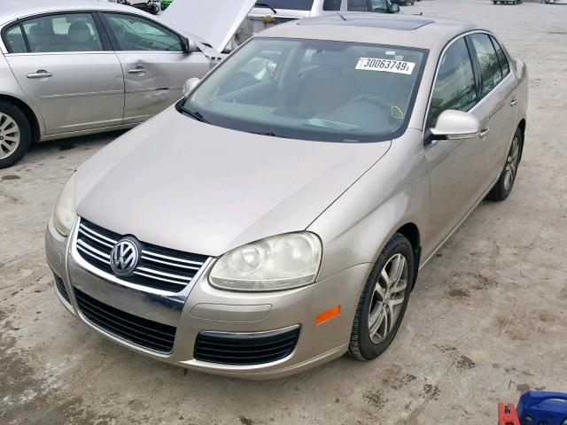 3VWSF71K86M681544 - 2006 VOLKSWAGEN JETTA 2.5 TAN photo 2