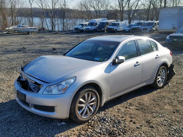 JNKCV61F19M053105 - 2009 INFINITI G37 SILVER photo 2