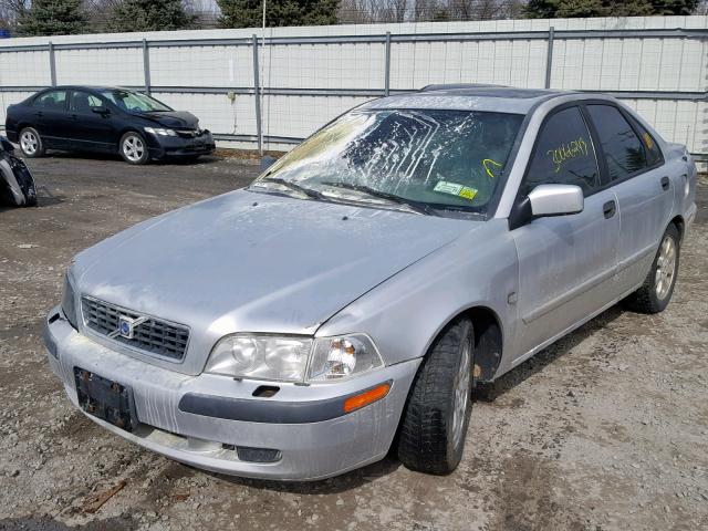 YV1VS27574F075143 - 2004 VOLVO S40 1.9T SILVER photo 2