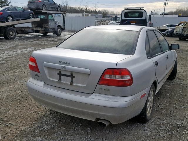 YV1VS27574F075143 - 2004 VOLVO S40 1.9T SILVER photo 4