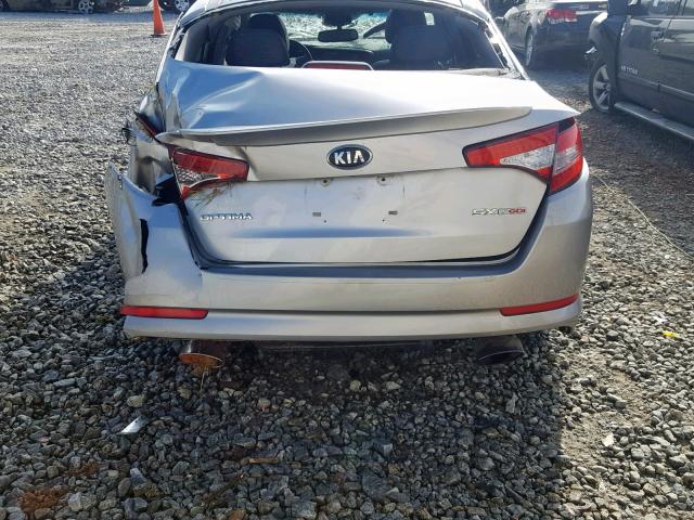 5XXGR4A6XDG241020 - 2013 KIA OPTIMA SX SILVER photo 9