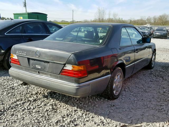 WDBEA51D6NB631332 - 1992 MERCEDES-BENZ 300 CE GRAY photo 4