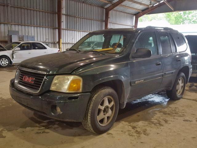 1GKDS13S722382117 - 2002 GMC ENVOY GREEN photo 2