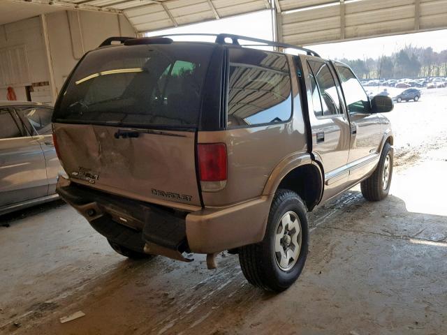 1GNDT13W52K228766 - 2002 CHEVROLET BLAZER BROWN photo 4