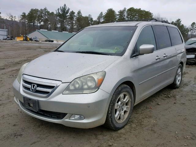 5FNRL38815B067628 - 2005 HONDA ODYSSEY TO SILVER photo 2