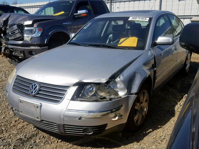 WVWRH63BX1P267879 - 2001 VOLKSWAGEN PASSAT GLX SILVER photo 2