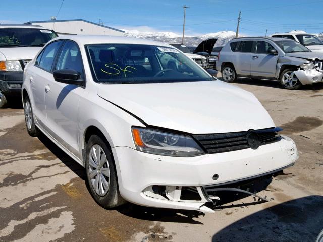 3VW2K7AJ7EM226041 - 2014 VOLKSWAGEN JETTA BASE WHITE photo 1