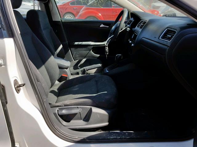 3VW2K7AJ7EM226041 - 2014 VOLKSWAGEN JETTA BASE WHITE photo 5