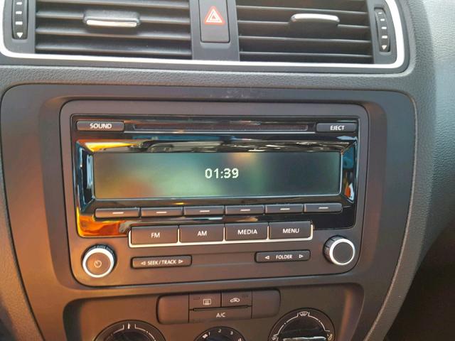 3VW2K7AJ7EM226041 - 2014 VOLKSWAGEN JETTA BASE WHITE photo 9