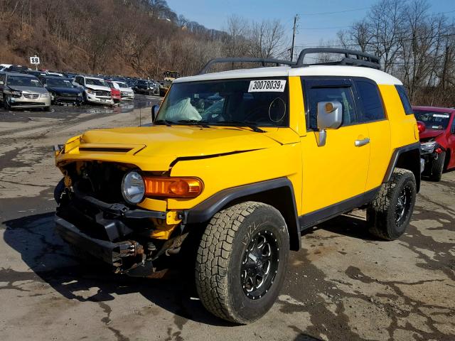 JTEBU11F570059699 - 2007 TOYOTA FJ CRUISER YELLOW photo 2