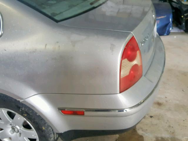 WVWRH63B02P231751 - 2002 VOLKSWAGEN PASSAT GLX 银色 照片 9