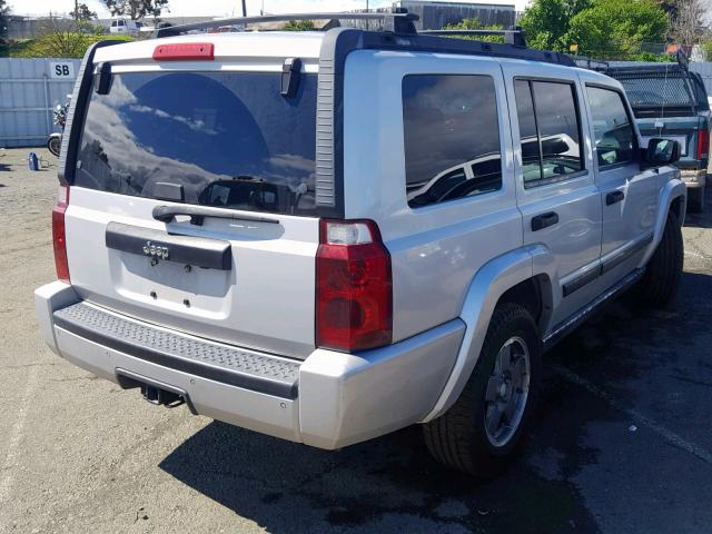 1J8HH48N26C133099 - 2006 JEEP COMMANDER SILVER photo 4