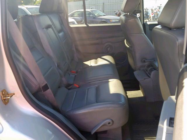 1J8HH48N26C133099 - 2006 JEEP COMMANDER SILVER photo 6
