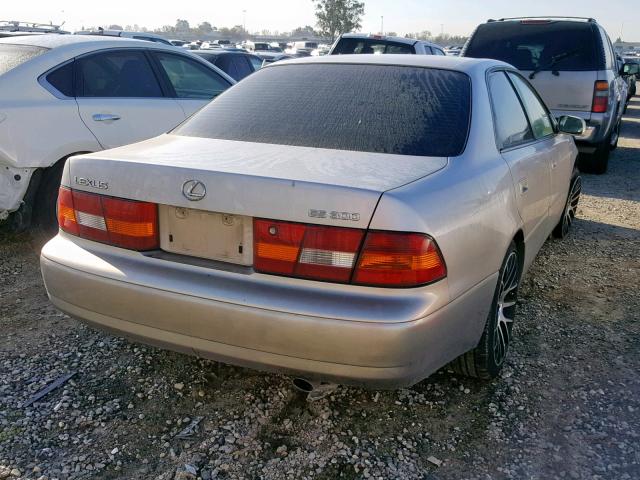 JT8BF28G7W5046875 - 1998 LEXUS ES 300 GOLD photo 4