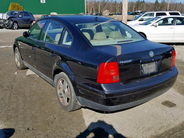 WVWBH63B61P028671 - 2001 VOLKSWAGEN PASSAT GLX BLACK photo 3