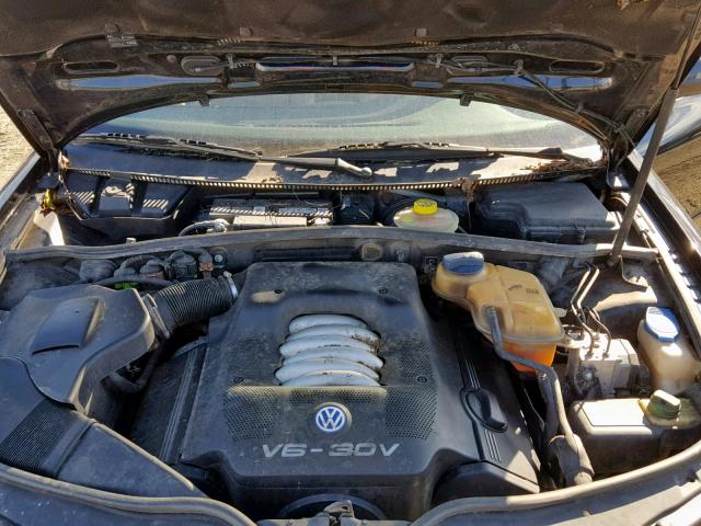 WVWBH63B61P028671 - 2001 VOLKSWAGEN PASSAT GLX 黑色 照片 7