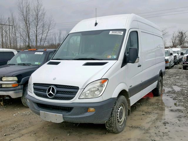 WD3PE7CC0C5685990 - 2012 MERCEDES-BENZ SPRINTER 2 WHITE photo 2