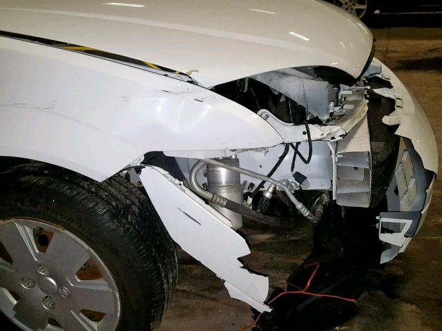 1FAFP34N67W293431 - 2007 FORD FOCUS ZX4 WHITE photo 9