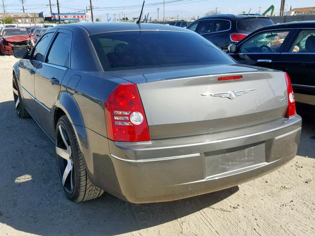 2C3KA43R08H204090 - 2008 CHRYSLER 300 LX GRAY photo 3