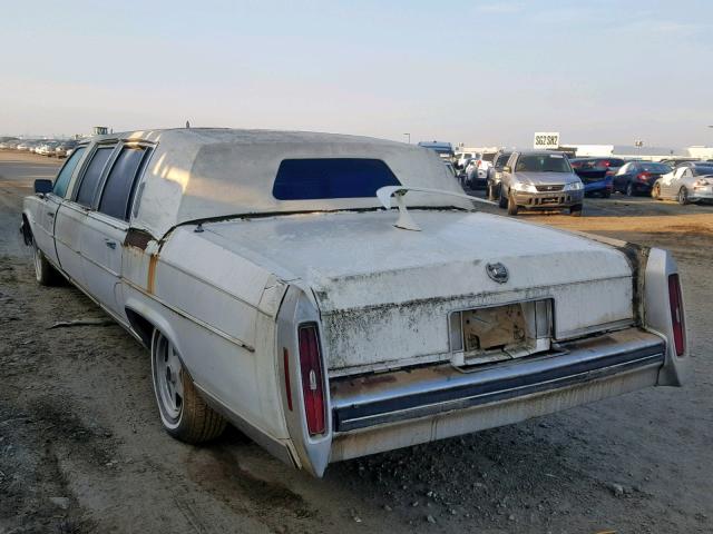 1G6AB698XD9189092 - 1983 CADILLAC FLEETWOOD WHITE photo 3