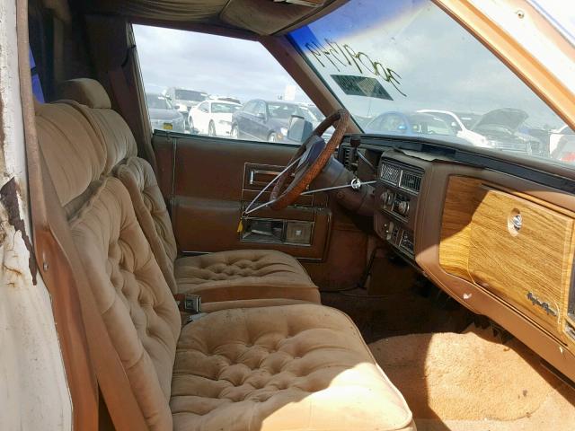 1G6AB698XD9189092 - 1983 CADILLAC FLEETWOOD WHITE photo 5