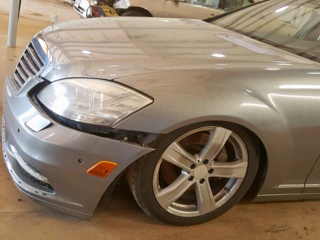 WDDNG7BB3AA352841 - 2010 MERCEDES-BENZ S 550 GRAY photo 9