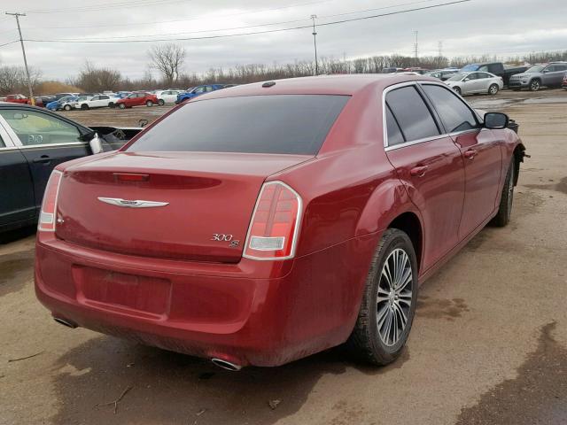 2C3CCAGG7EH207053 - 2014 CHRYSLER 300 S RED photo 4