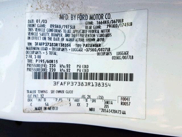 3FAFP37383R138354 - 2003 FORD FOCUS ZX5 WHITE photo 10